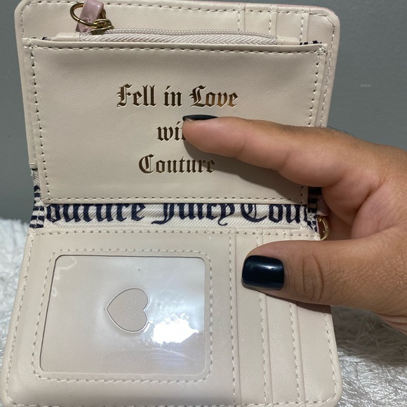 Juicy Couture Dusty Blush Simply Perfect Doubled Sided Trifold Wallet - Picture 10 of 11